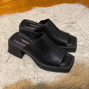 Vagabond Sandals